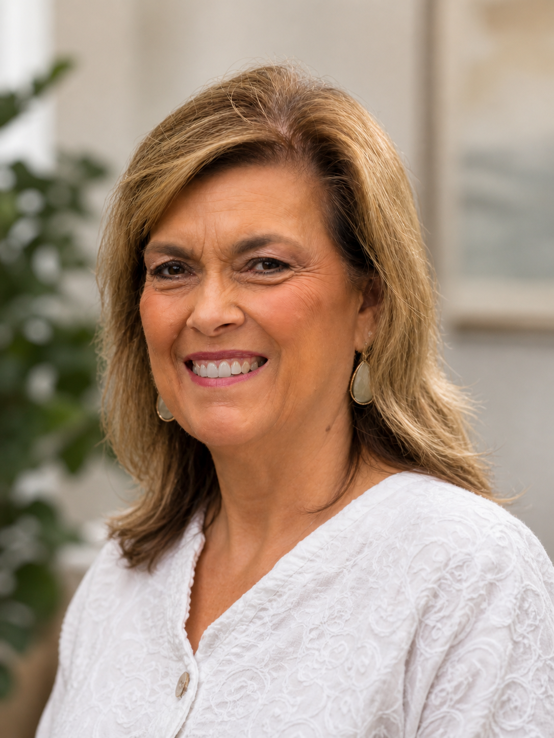 Angela Barnes